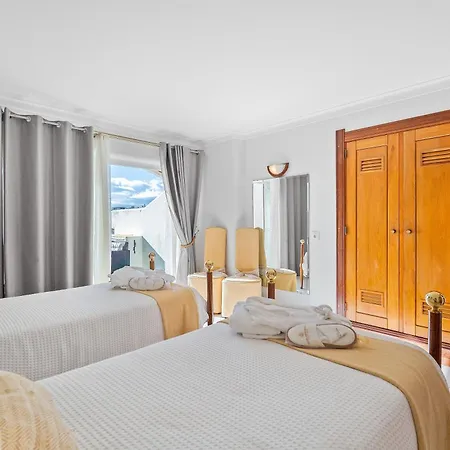 Duplex Sea View By Holidays Apartmán *