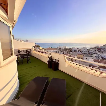 Duplex Sea View By Holidays Apartman